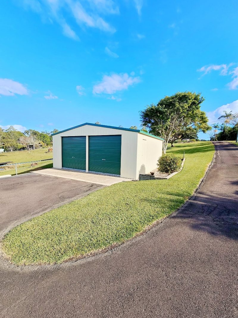 Garage Door Painting in Lismore