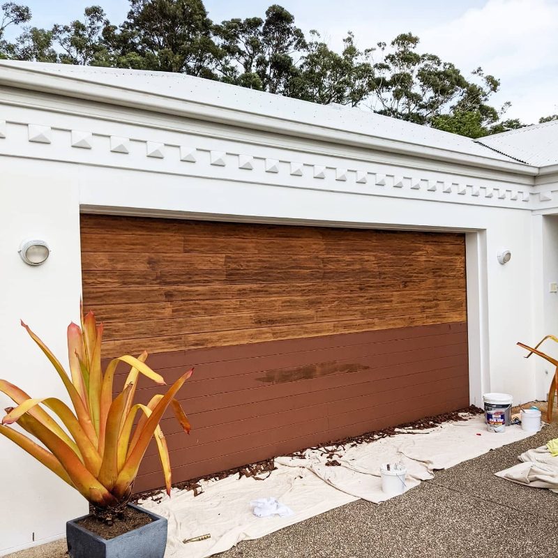 Garage Door Painting services in Lismore, New South Wales